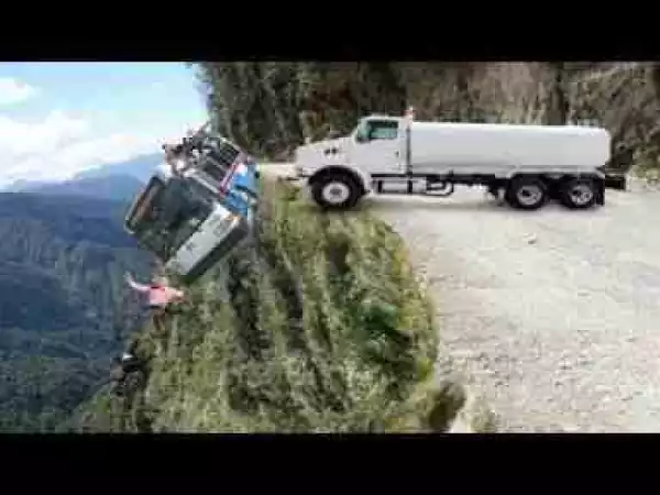 Video: Amazing Truck Driving Skills - World